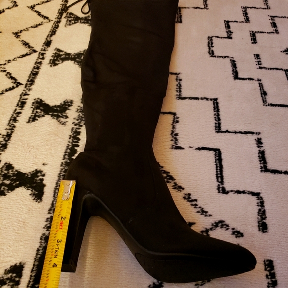 UNISA- Over the Knee Boots NIB (Never Worn) - Picture 4 of 5